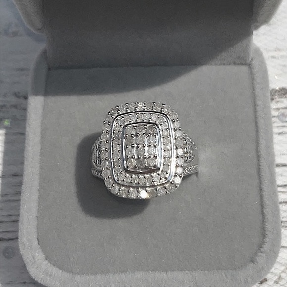 Kay Jewelers Jewelry - Real Diamond Ring, Cluster, Halo, 1.00 ctw., Rhodium over Sterling Silver, Sz.7